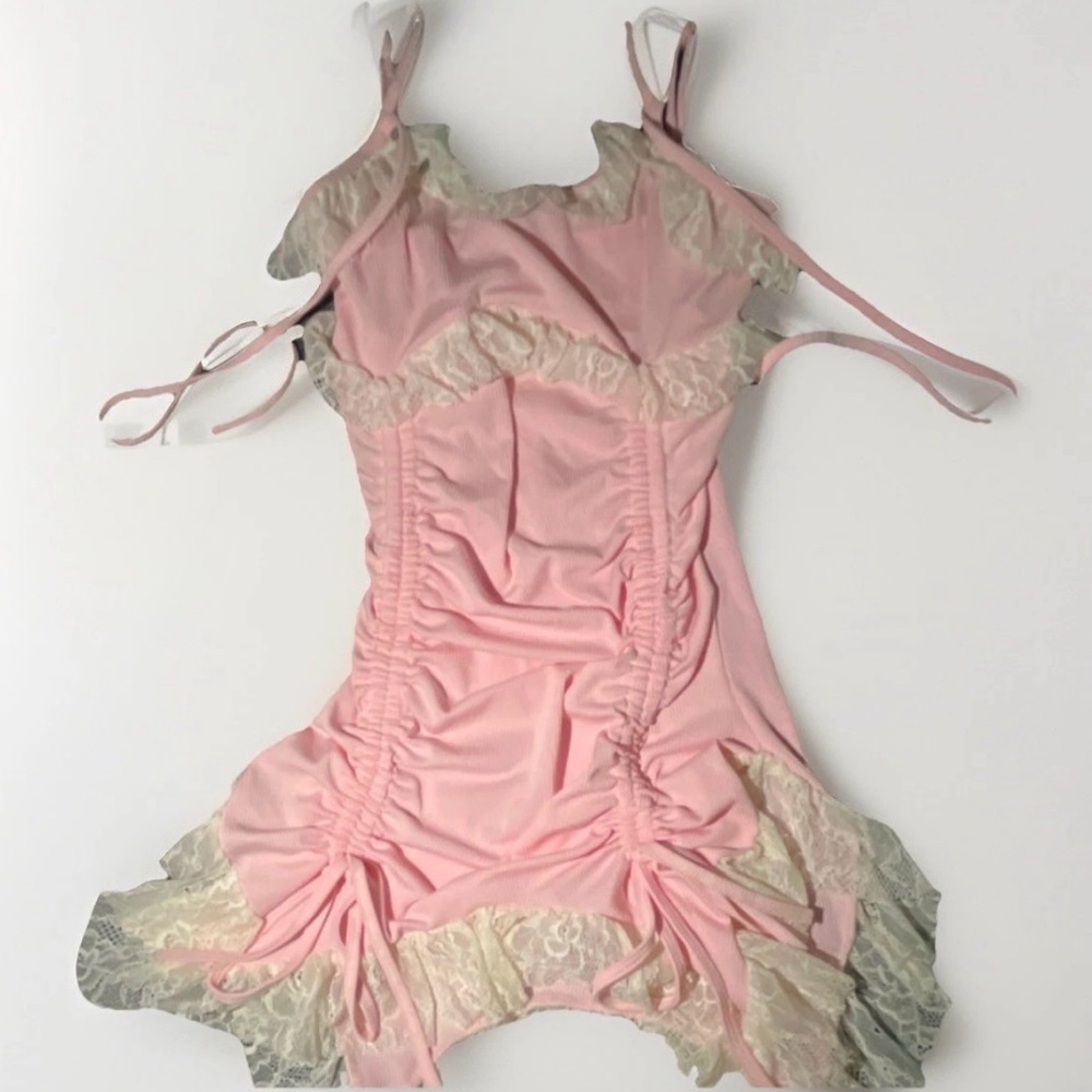 Chic Pink Lace Chemise